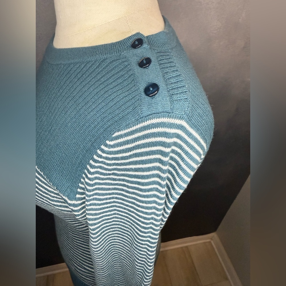 🦋Y2k XXI Striped Knit Sweater - Teal/White - Size M🦋 - Picture 4 of 8